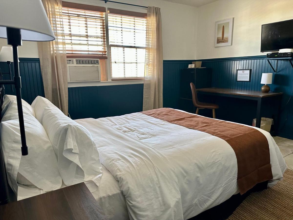 Budget Host East End Hotel In ריברהד מראה חיצוני תמונה